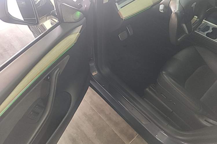 Used Tesla Model Y 2022 Revised Version Rear-Wheel Drive Driver Seat