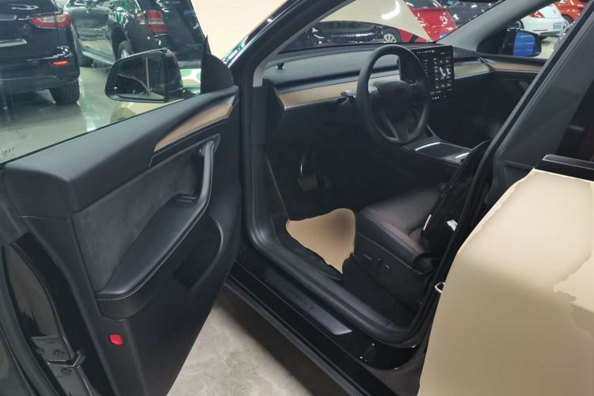 Used Tesla Model Y 2022 Rear-Wheel-Drive Version Driver Seat