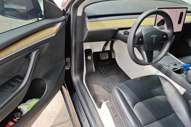 Used Tesla Model Y 2022 Revised Version Rear-Wheel Drive Driver Seat