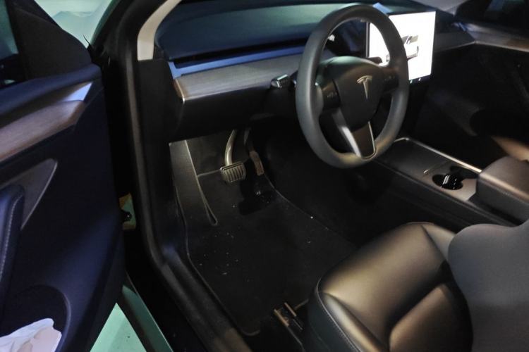 Used Tesla Model Y 2022 Revised Version Rear-Wheel Drive Driver Seat