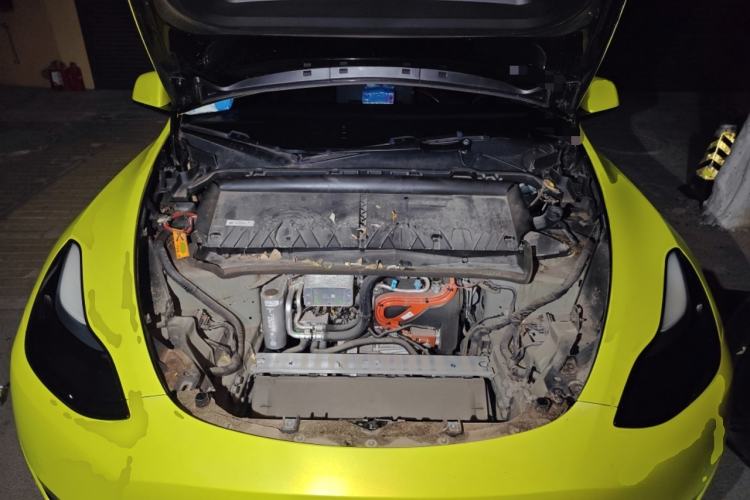 Used Tesla Model Y 2022 Performance High-Performance All-Wheel-Drive Version Engine Bay