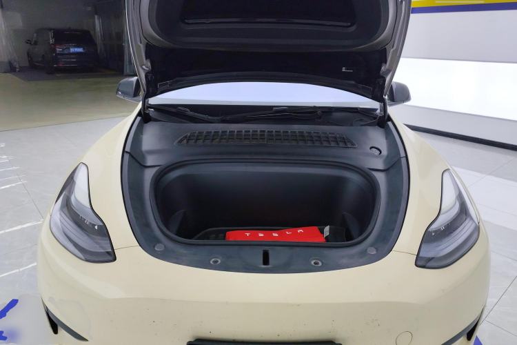 Used Tesla Model Y 2022 Rear-Wheel-Drive Version Engine Bay