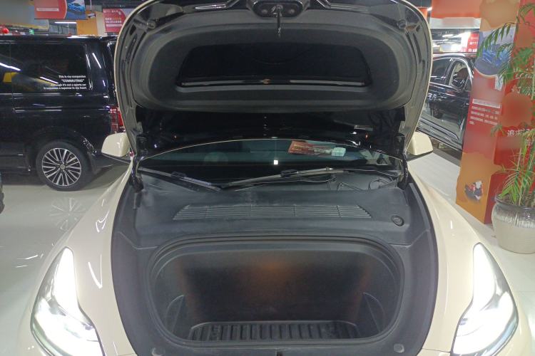 Used Tesla Model Y 2022 Rear-Wheel-Drive Version Engine Bay