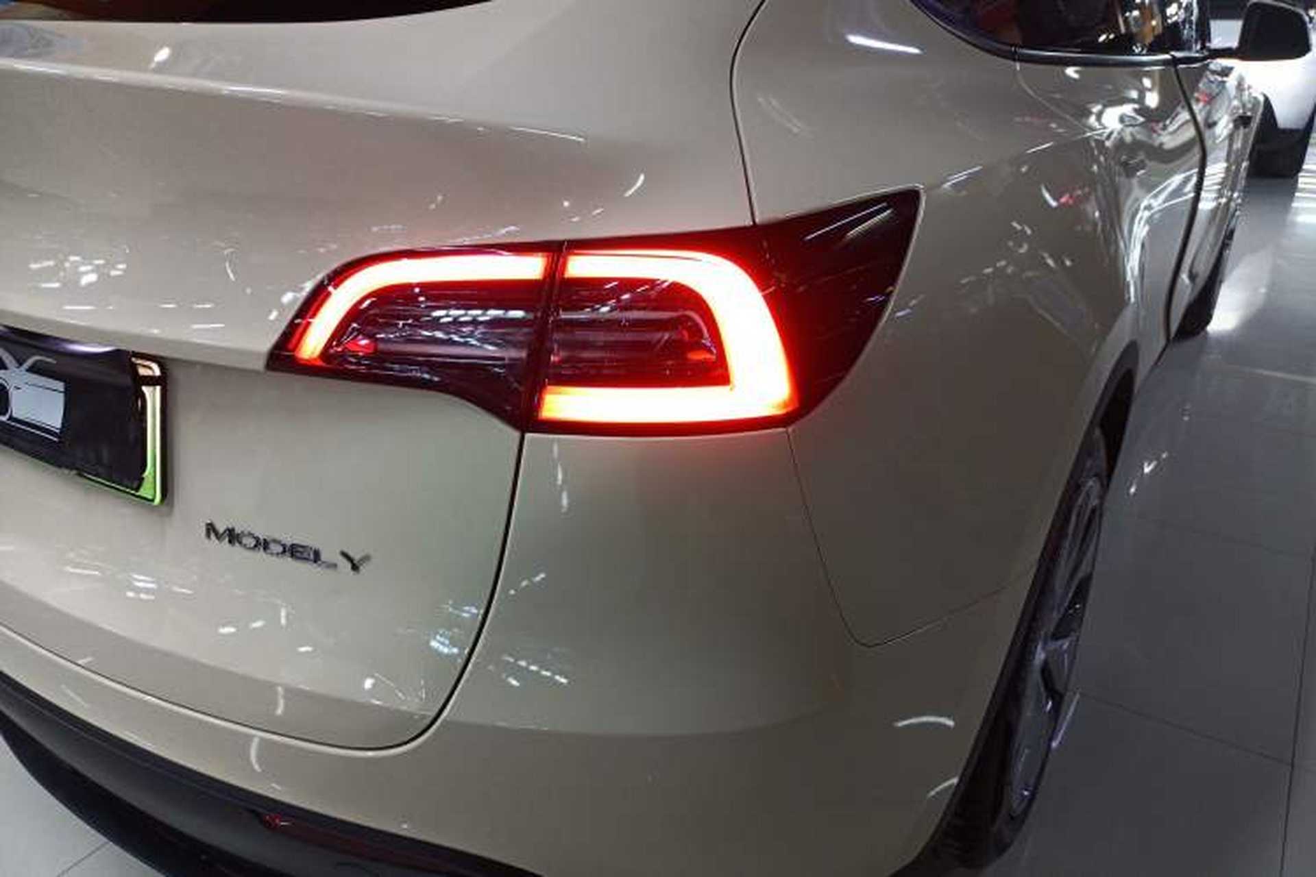Used Tesla Model Y 2022 Rear-Wheel-Drive Version Exterior 3