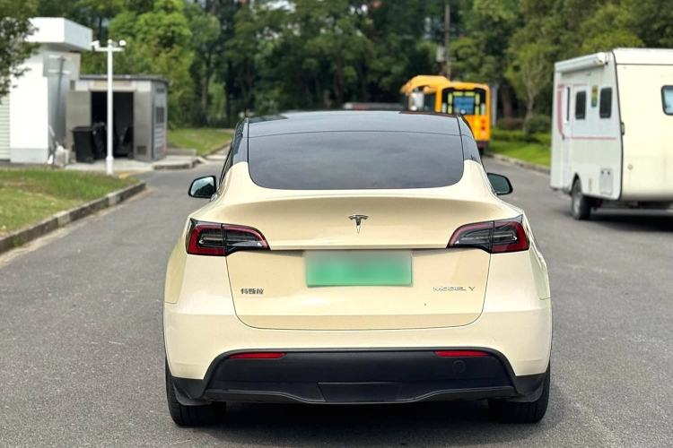Used Tesla Model Y 2022 Rear-Wheel-Drive Version Exterior 4