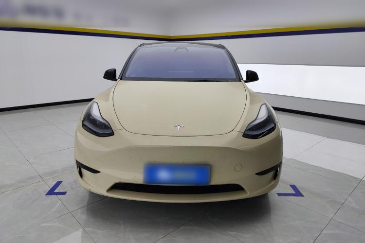Used Tesla Model Y 2022 Rear-Wheel-Drive Version Front