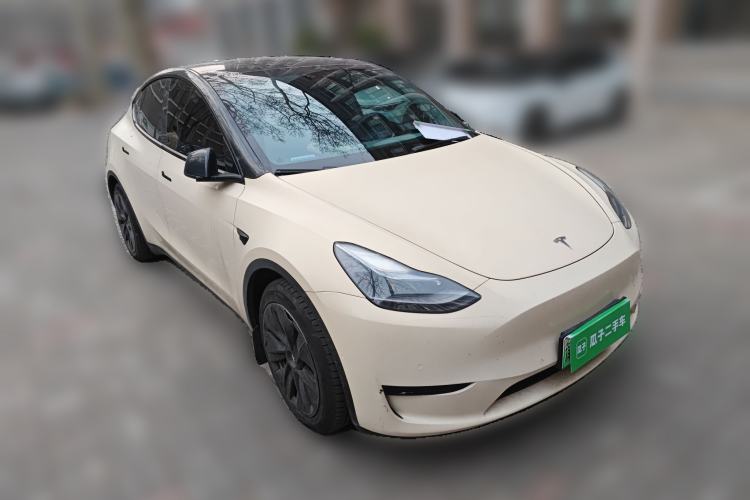 Used Tesla Model Y 2022 Rear-Wheel-Drive Version Front Right 45 Deg