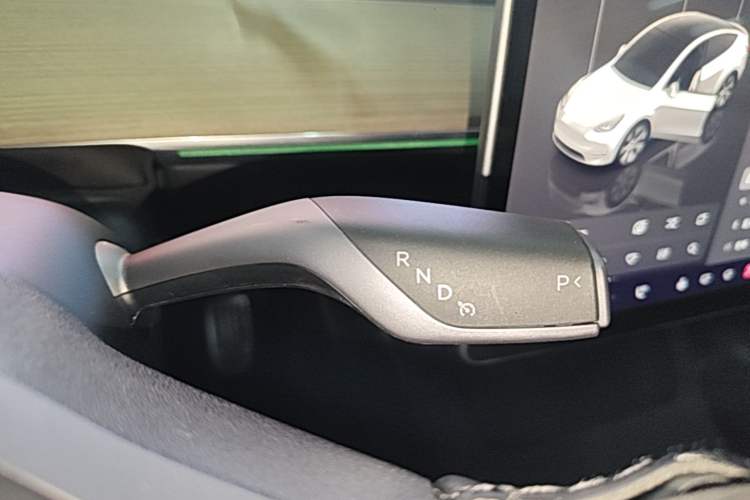 Used Tesla Model Y 2022 Revised Version Rear-Wheel Drive Gear Lever