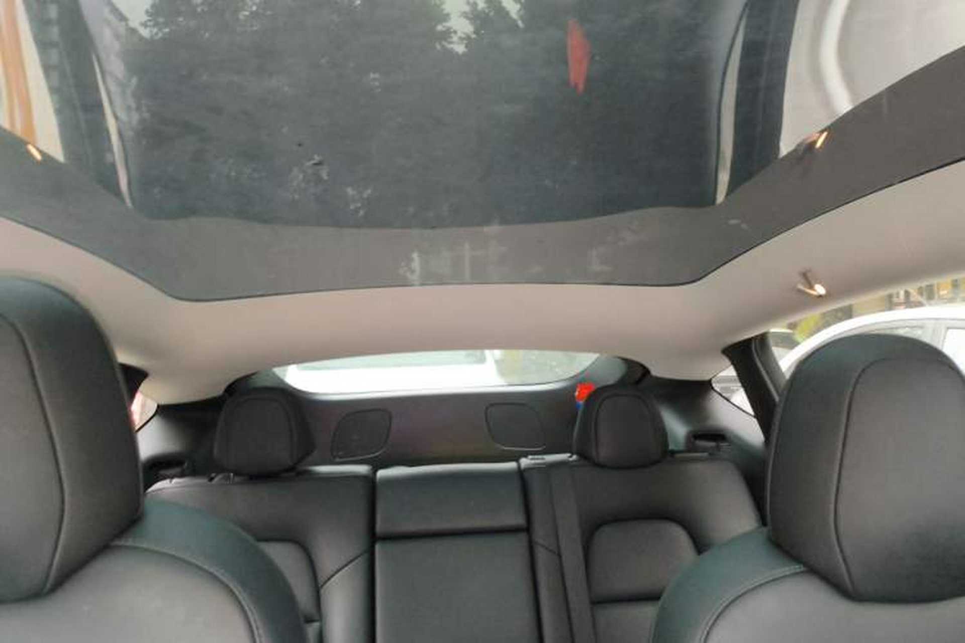 Used Tesla Model Y 2022 Rear-Wheel-Drive Version Headliner