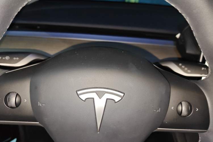 Used Tesla Model Y 2022 Revised Version Rear-Wheel Drive Instrument Cluster