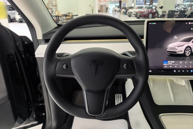 Used Tesla Model Y 2022 Revised Version Rear-Wheel Drive Interior 1