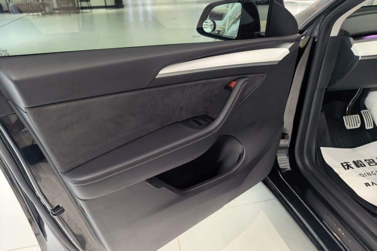 Used Tesla Model Y 2022 Revised Version Rear-Wheel Drive Interior 9