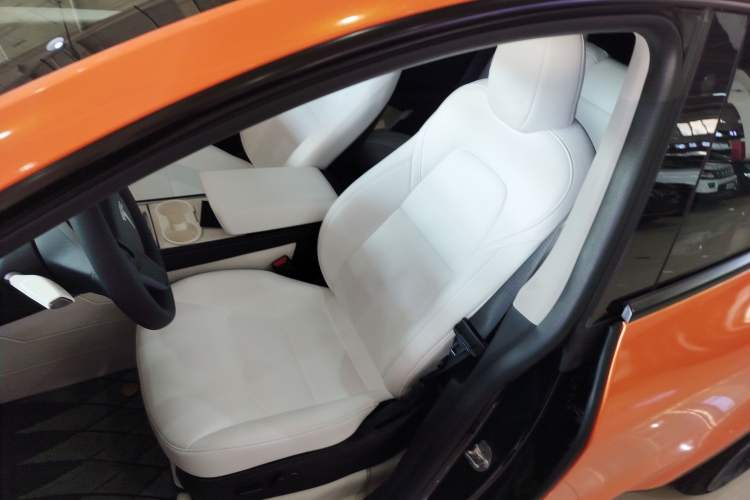 Used Tesla Model Y 2022 Performance High-Performance All-Wheel-Drive Version Left Front Seat
