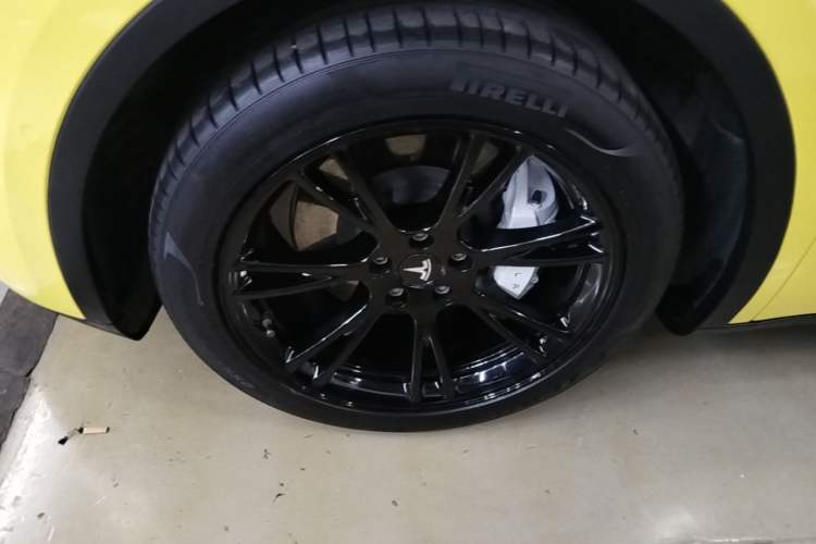 Used Tesla Model Y 2022 Revised Version Rear-Wheel Drive Left Front Wheel Hub