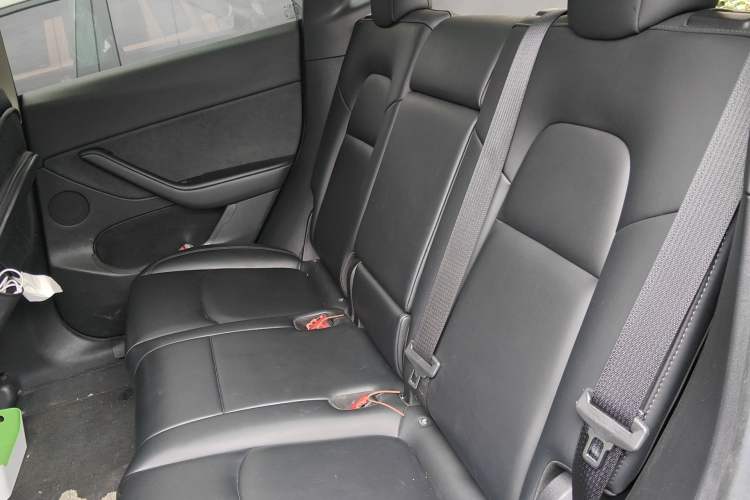 Used Tesla Model Y 2022 Revised Version Rear-Wheel Drive Left Rear Seat