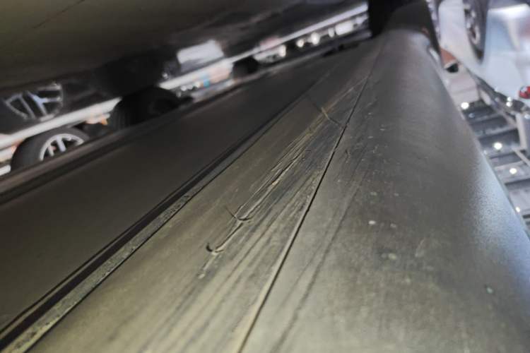 Used Tesla Model Y 2022 Rear-Wheel-Drive Version Left Side Sill