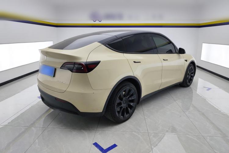 Used Tesla Model Y 2022 Rear-Wheel-Drive Version Rear Right 45 Deg