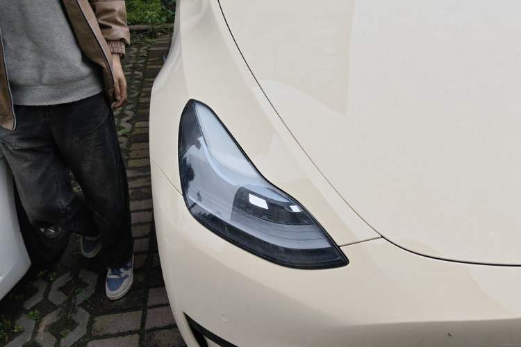 Used Tesla Model Y 2022 Revised Version Rear-Wheel Drive Right Front Headlight