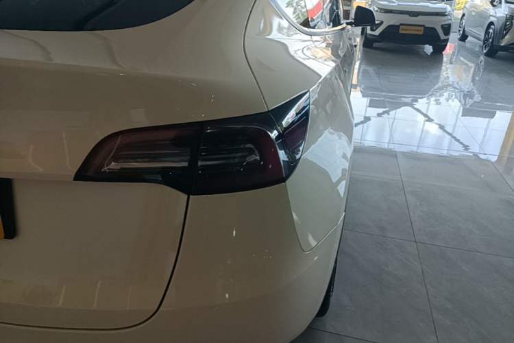 Used Tesla Model Y 2022 Revised Version Rear-Wheel Drive Right Rear Taillight