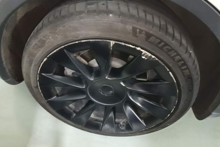 Used Tesla Model Y 2022 Revised Version Rear-Wheel Drive Right Rear Wheel Hub