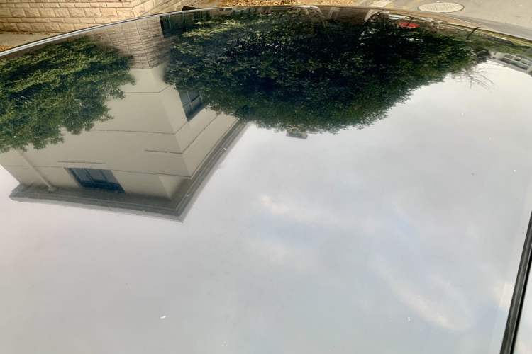 Used Tesla Model Y 2022 Rear-Wheel-Drive Version Roof