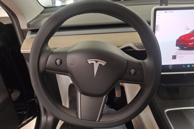 Used Tesla Model Y 2022 Revised Version Rear-Wheel Drive Steering Wheel