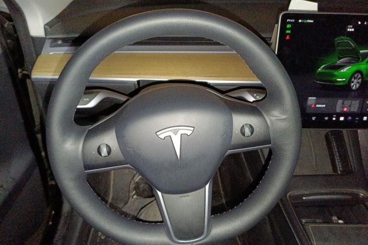 Used Tesla Model Y 2022 Revised Version Rear-Wheel Drive Steering Wheel