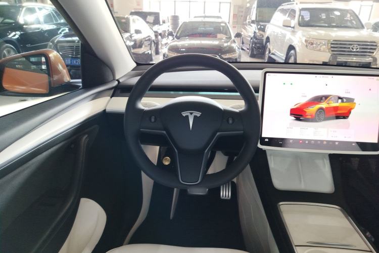Used Tesla Model Y 2022 Performance High-Performance All-Wheel-Drive Version Steering Wheel