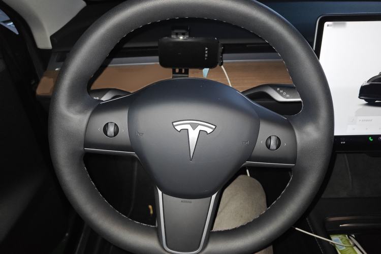 Used Tesla Model Y 2022 Rear-Wheel-Drive Version Steering Wheel