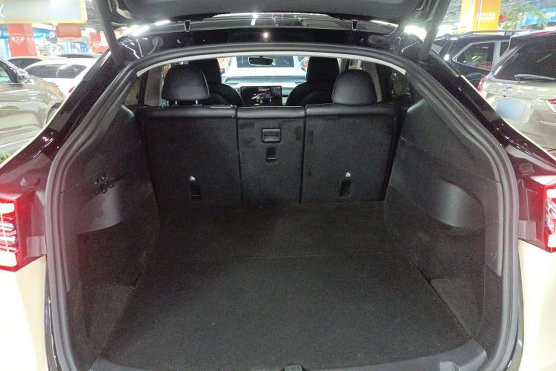 Used Tesla Model Y 2022 Rear-Wheel-Drive Version Trunk