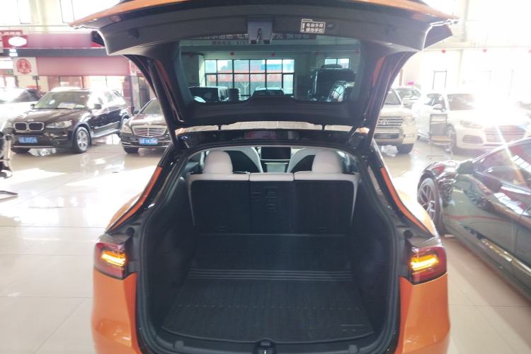 Used Tesla Model Y 2022 Performance High-Performance All-Wheel-Drive Version Trunk