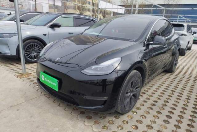Used Tesla Model Y 2023 Long-Range All-Wheel-Drive Version