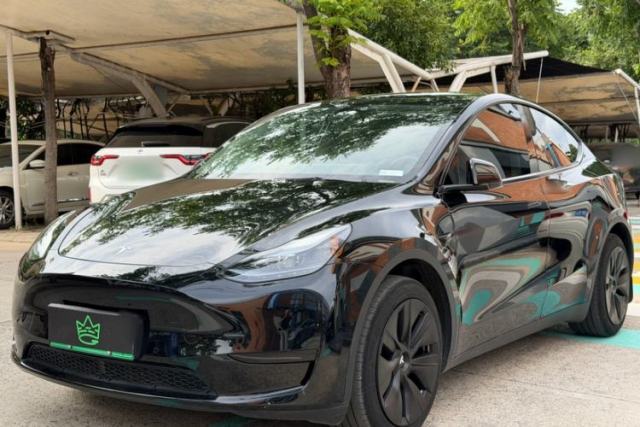 Used Tesla Model Y 2023 Rear-Wheel-Drive Version