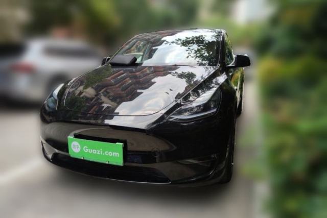 Used Tesla Model Y 2023 Long-Range All-Wheel-Drive Version