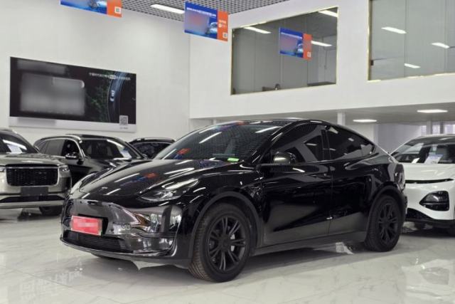 Used Tesla Model Y 2023 Rear-Wheel-Drive Version