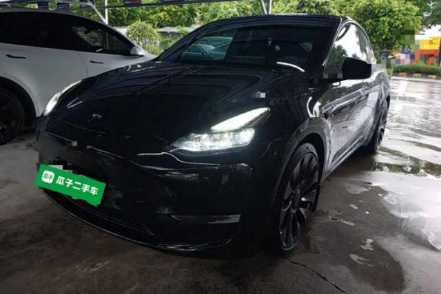 Used Tesla Model Y 2023 High-Performance All-Wheel-Drive Version