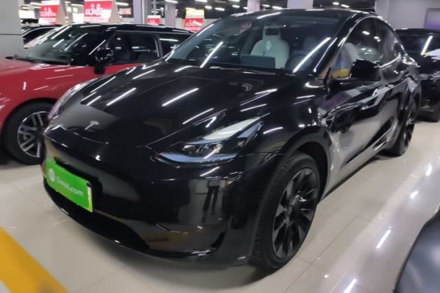 Used Tesla Model Y 2023 Rear-Wheel-Drive Version