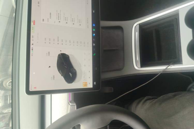 Used Tesla Model Y 2023 Long-Range All-Wheel-Drive Version Audio And AC Panel