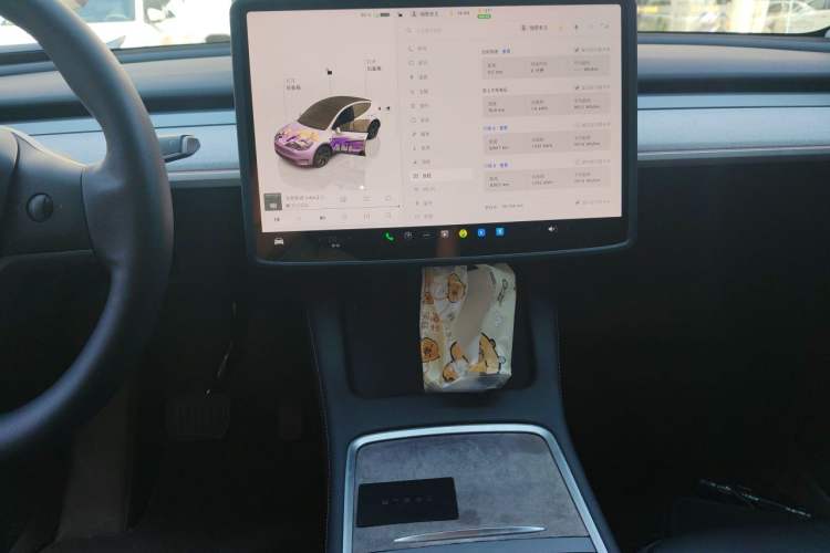 Used Tesla Model Y 2023 Rear-Wheel-Drive Version Audio And AC Panel