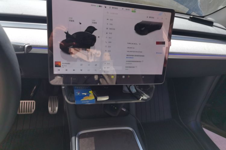 Used Tesla Model Y 2023 Rear-Wheel-Drive Version Audio And AC Panel