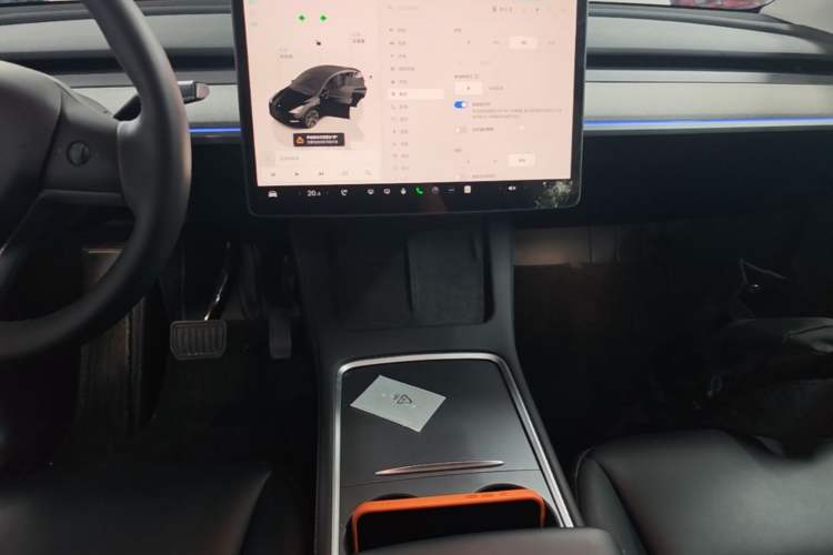 Used Tesla Model Y 2023 Rear-Wheel-Drive Version Audio And AC Panel