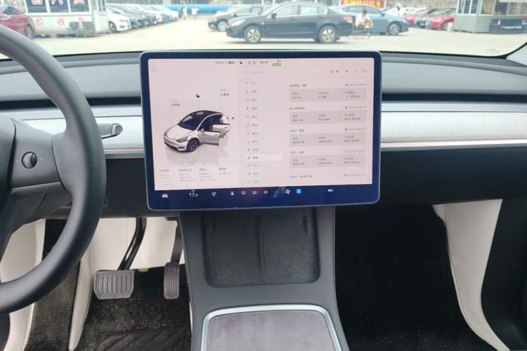Used Tesla Model Y 2023 Rear-Wheel-Drive Version Audio And AC Panel