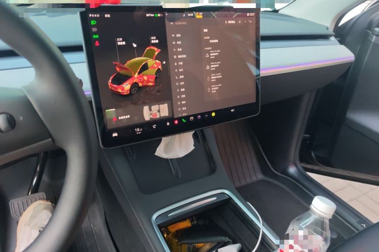 Used Tesla Model Y 2023 Long-Range All-Wheel-Drive Version Audio And AC Panel