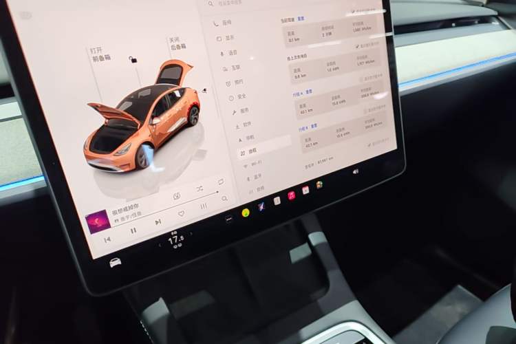 Used Tesla Model Y 2023 Rear-Wheel-Drive Version Audio And AC Panel