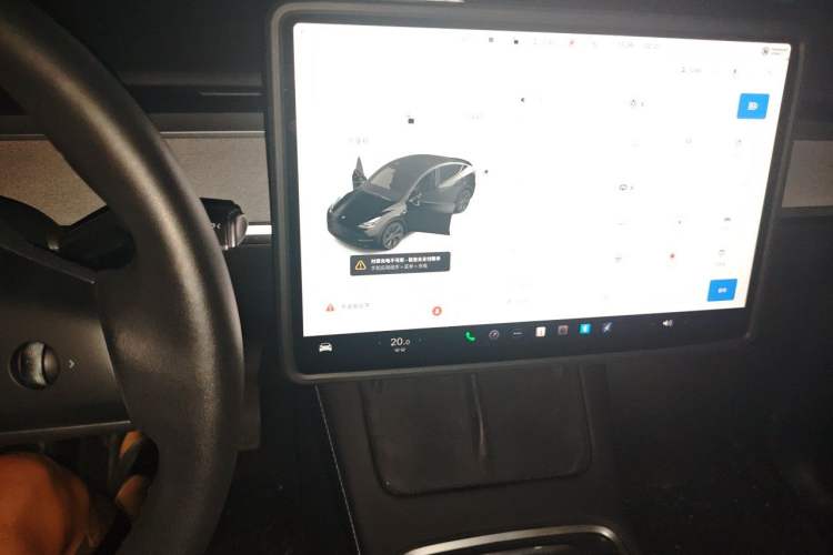 Used Tesla Model Y 2023 Rear-Wheel-Drive Version Audio And AC Panel