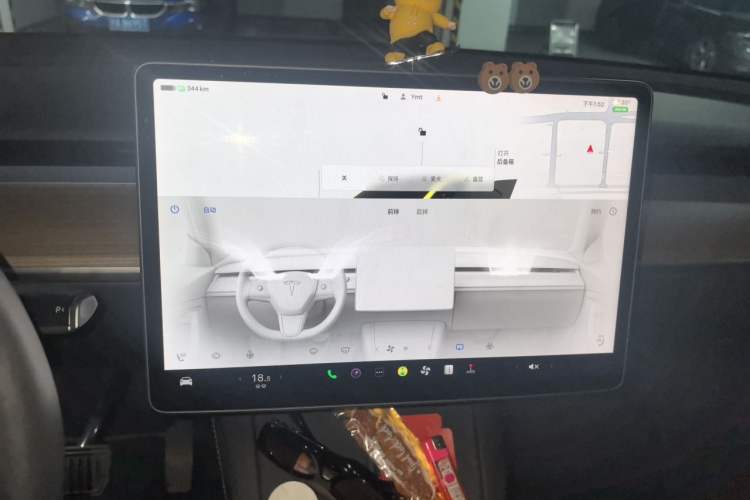 Used Tesla Model Y 2023 Rear-Wheel-Drive Version Audio And AC Panel