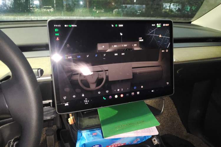 Used Tesla Model Y 2023 Long-Range All-Wheel-Drive Version Audio And AC Panel