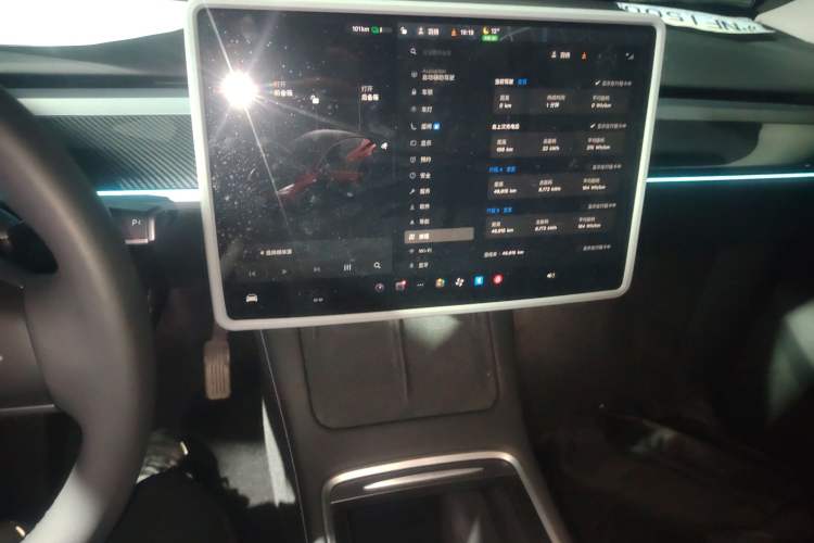 Used Tesla Model Y 2023 Long-Range All-Wheel-Drive Version Audio And AC Panel