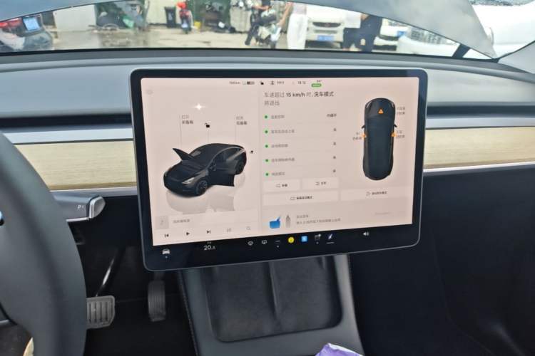 Used Tesla Model Y 2023 Long-Range All-Wheel-Drive Version Audio And AC Panel