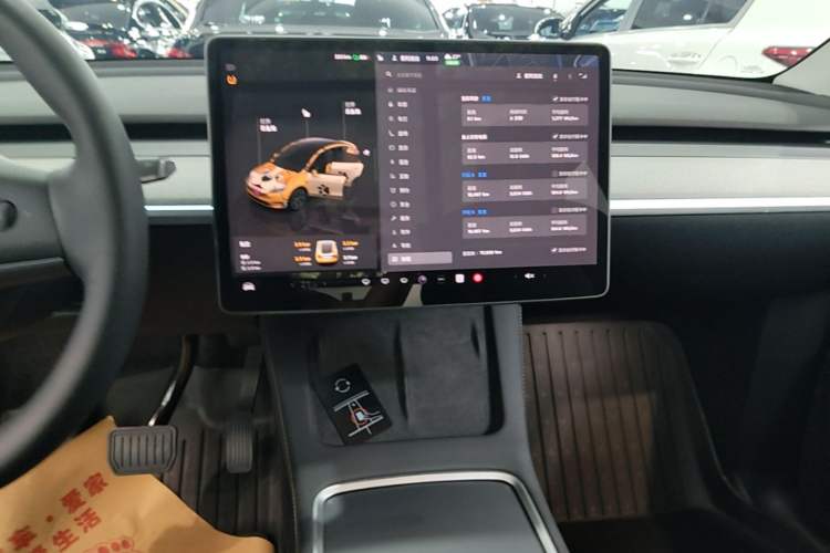 Used Tesla Model Y 2023 Rear-Wheel-Drive Version Audio And AC Panel